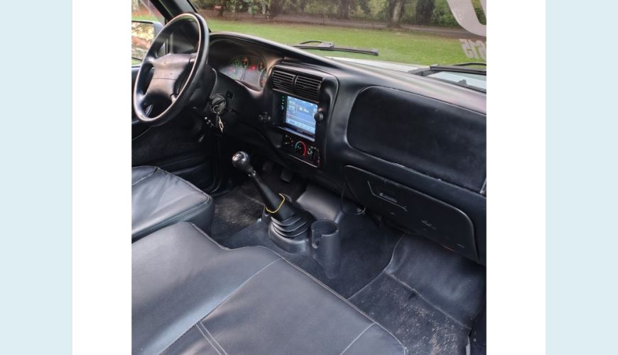 FORD RANGER MANUAL 2P - PRATA - 2010 Foto 10 (Grande)