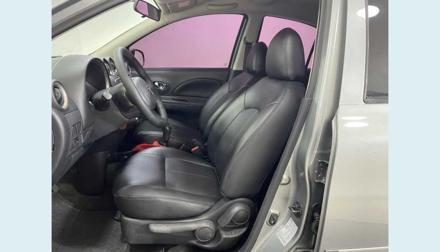 NISSAN NISSAN MARCH S 1.6 16V FLEX MANUAL 4P - CINZA - 2013 Foto 10 (Grande)