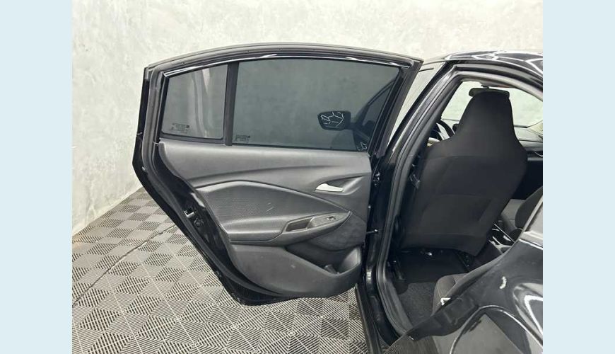 CHEVROLET CHEVROLET ONIX PLUS LT 1.0 FLEX MANUAL 4P - PRETO - 2023 Foto 10 (Grande)