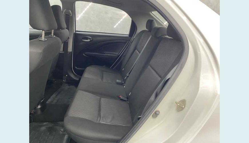 TOYOTA ETIOS SEDAN X 1.5 FLEX - BRANCO - 2020 Foto 10 (Grande)