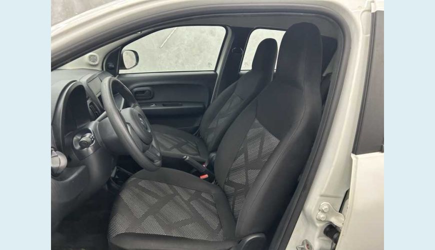 FIAT FIAT MOBI LIKE 1.0 FLEX MANUAL 4P - BRANCO - 2024 Foto 10 (Grande)