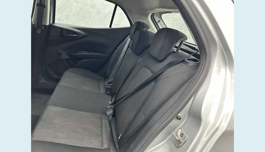 FIAT FIAT ARGO 1.0 FLEX MANUAL 4P - PRATA - 2023 Foto 10 (Grande)