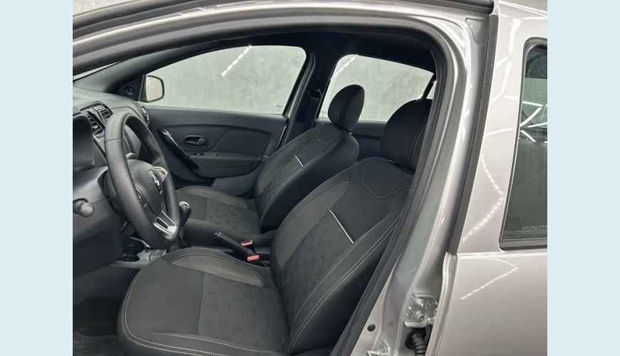 RENAULT RENAULT LOGAN ZEN 1.0 12V FLEX MANUAL 4P - PRATA - 2023 Foto 10 (Grande)