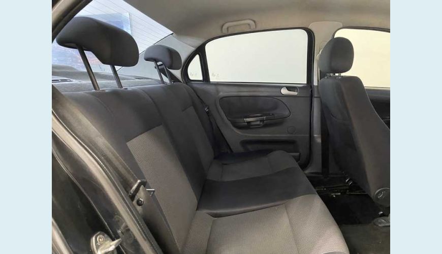 VOLKSWAGEN VOLKSWAGEN VOYAGE TEC CITY 1.0 FLEX MANUAL 4P - PRETO - 2013 Foto 10 (Grande)
