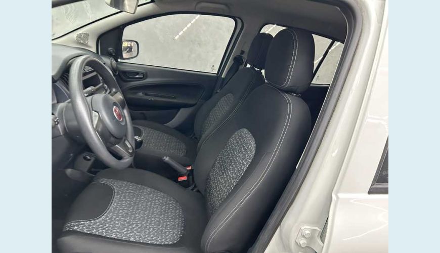 FIAT FIAT UNO ATTRACTIVE 1.0 FLEX MANUAL 4P - BRANCO - 2021 Foto 10 (Grande)