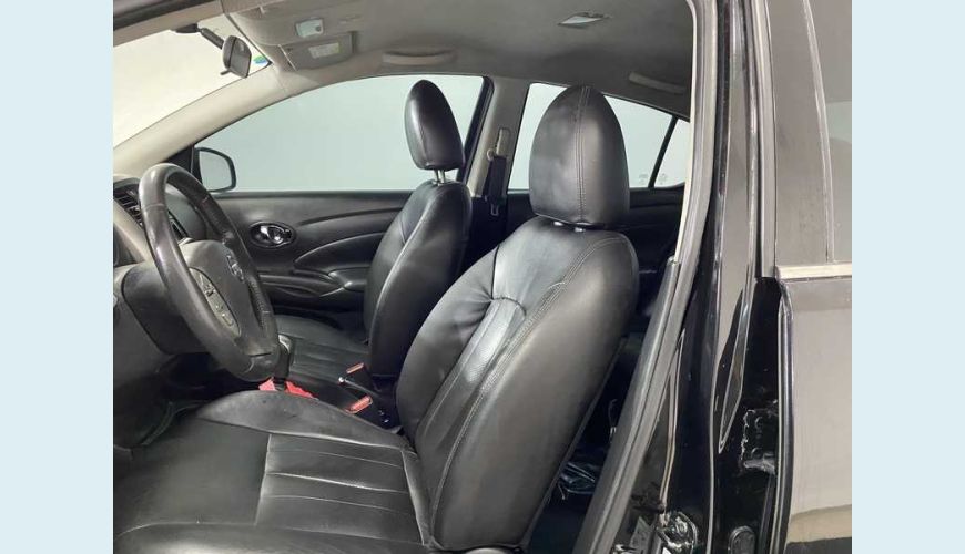 NISSAN VERSA SL 1.6 16V FLEX MANUAL 4P - PRETO - 2017 Foto 10 (Grande)