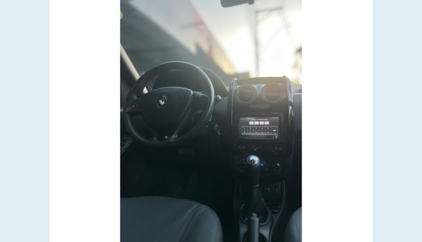 RENAULT RENAULT DUSTER FLEX MANUAL 4P - PRETO - 2016 Foto 10 (Grande)