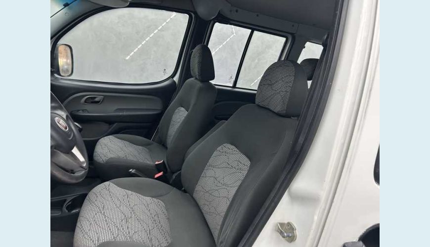 FIAT DOBLO ESSENCE 1.8 16V FLEX MANUAL 4P - BRANCO - 2021 Foto 10 (Grande)