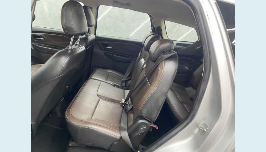 CHEVROLET SPIN PREMIER 7S 1.8 FLEX AUT. 4P - PRATA - 2022 Foto 10 (Grande)