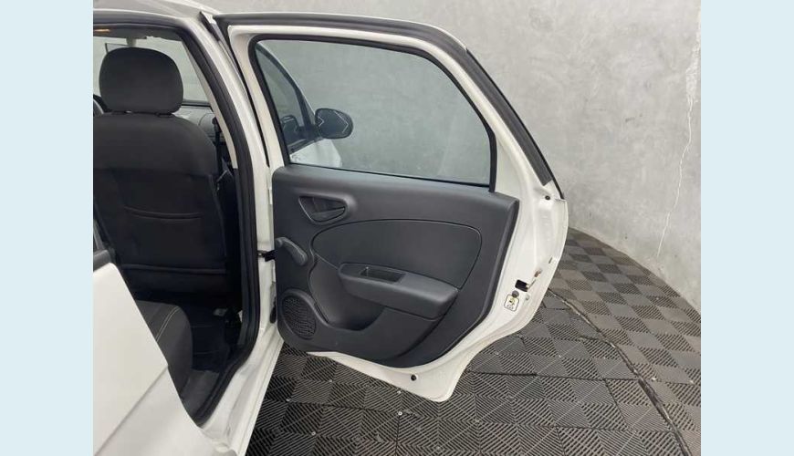 FIAT GRAND SIENA 1.0 FLEX MANUAL 4P - BRANCO - 2021 Foto 10 (Grande)