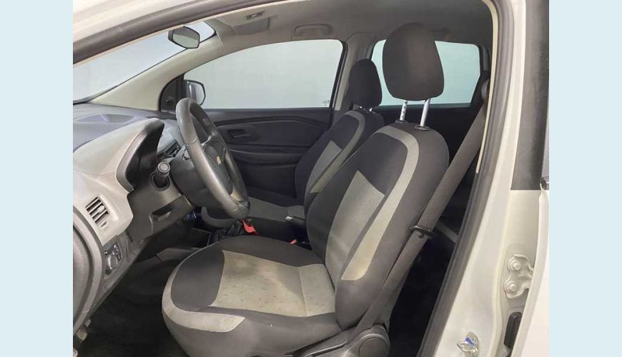 CHEVROLET SPIN LS 5S 1.8 FLEX MANUAL 4P - BRANCO - 2018 Foto 10 (Grande)