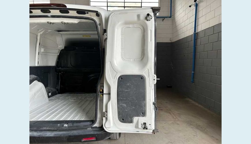 FIAT FIORINO ENDURANCE 1.4 FLEX MANUAL 3P - BRANCO - 2024 Foto 10 (Grande)