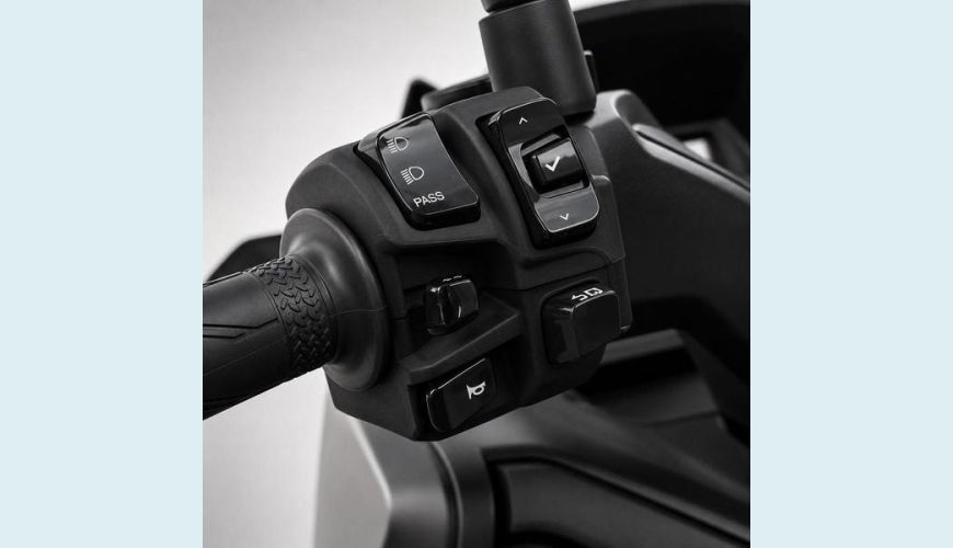 YAMAHA XMAX ABS FLEX - PRETO - 2025 Foto 10 (Grande)