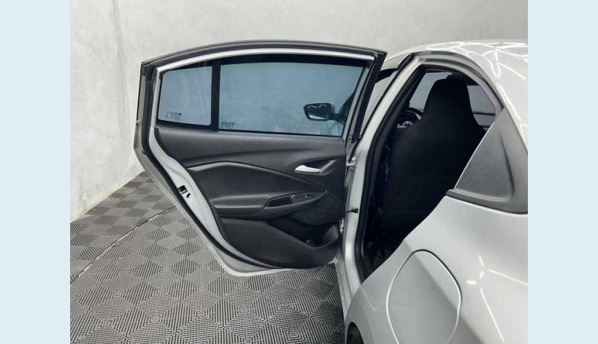 CHEVROLET ONIX PLUS LT 1.0 FLEX MANUAL 4P - PRATA - 2020 Foto 10 (Grande)