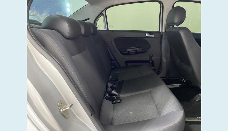 VOLKSWAGEN VOYAGE 1.6 MSI 8V FLEX MANUAL 4P - PRATA - 2019 Foto 10 (Grande)