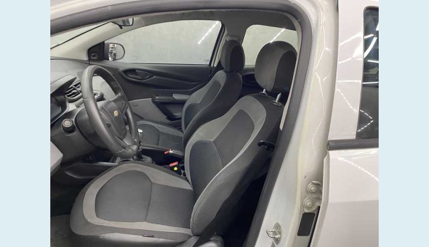 CHEVROLET ONIX LS 1.0 FLEX MANUAL 4P - BRANCO - 2016 Foto 10 (Grande)