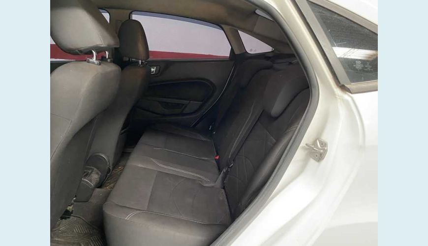 FORD FIESTA SE 1.6 FLEX AUT. 4P - BRANCO - 2014 Foto 10 (Grande)