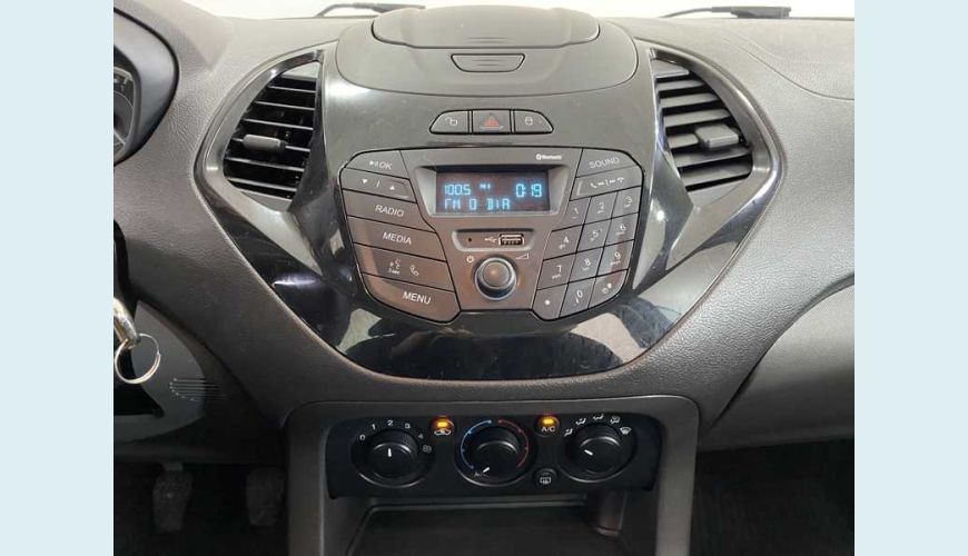 FORD KA SEDAN SE 1.5 12V FLEX MANUAL 4P - BRANCO - 2018 Foto 10 (Grande)