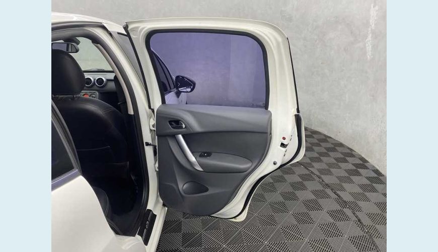 CITROËN C3 PICASSO EXCLUSIVE 1.6 VTI 120 FLEX AUT. - BRANCO - 2015 Foto 10 (Grande)