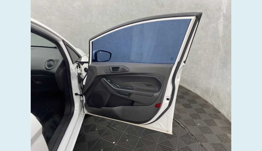 FORD NEW FIESTA HATCH NEW FIESTA S 1.5 16V - BRANCO - 2015 Foto 10 (Grande)