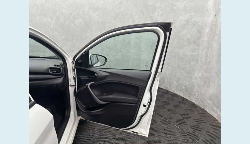 FIAT FIAT CRONOS DRIVE 1.0 FLEX MANUAL 4P - BRANCO - 2023 Foto 10 (Grande)