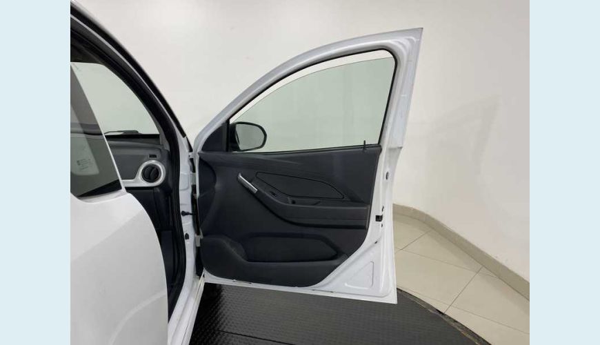 CHEVROLET CHEVROLET MONTANA LS 1.4 FLEX MANUAL 2P - BRANCO - 2018 Foto 10 (Grande)
