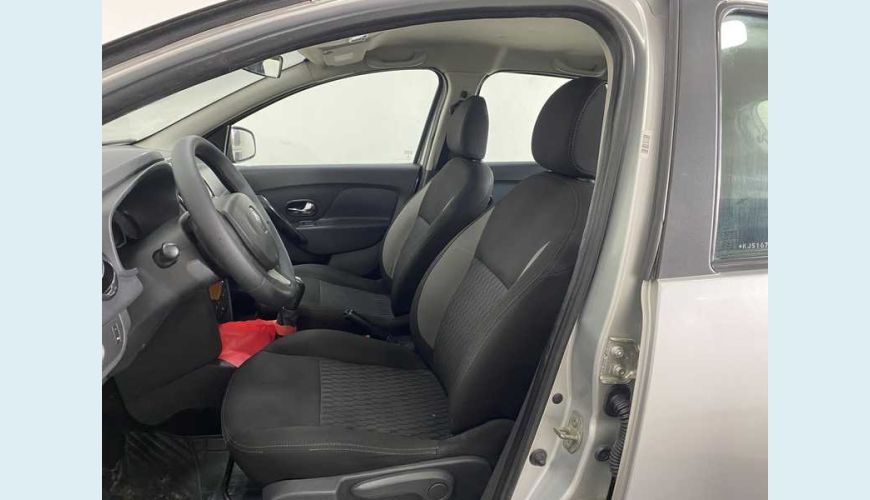 RENAULT RENAULT SANDERO AUTHENTIQUE 1.0 12V FLEX MANUAL 4P - PRATA - 2019 Foto 10 (Grande)