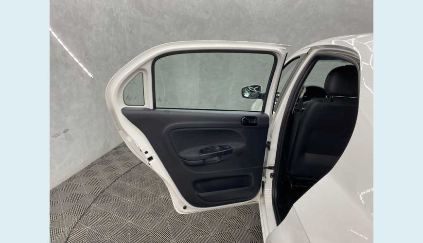 VOLKSWAGEN VOLKSWAGEN VOYAGE 1.6 FLEX MANUAL 4P - BRANCO - 2022 Foto 10 (Grande)