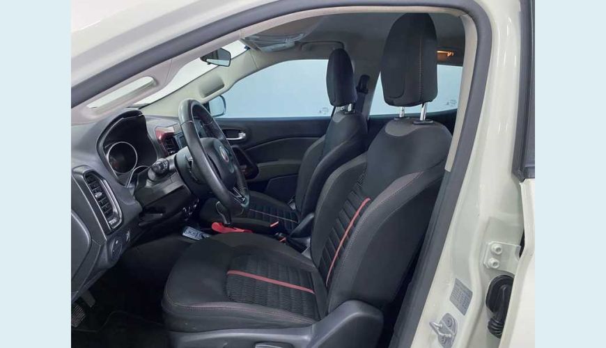 FIAT FIAT TORO FREEDOM 1.8 FLEX AUT. 4P - BRANCO - 2019 Foto 10 (Grande)