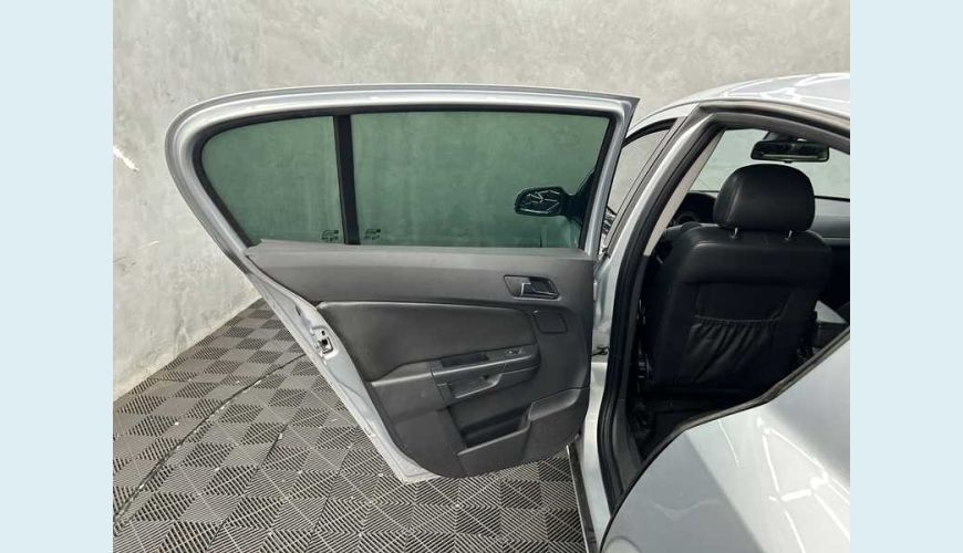 CHEVROLET VECTRA GT X 2.0 8V FLEX MANUAL 4P - PRATA - 2011 Foto 10 (Grande)