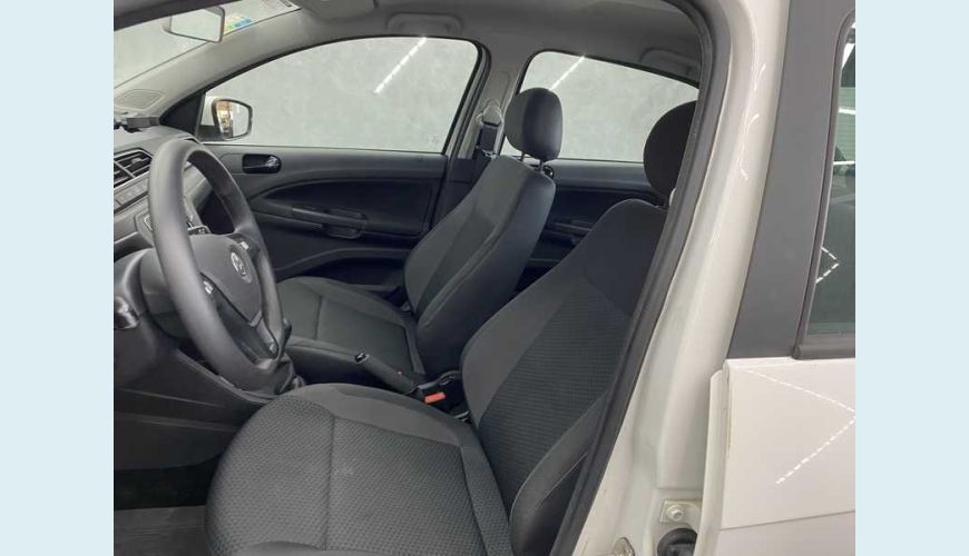 VOLKSWAGEN VOYAGE 1.6 FLEX MANUAL 4P - BRANCO - 2022 Foto 10 (Grande)