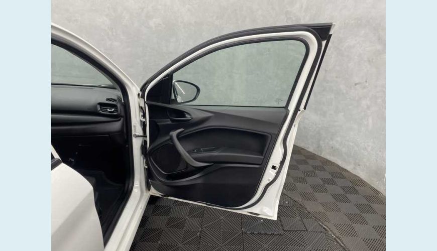 FIAT CRONOS DRIVE 1.3 FLEX MANUAL 4P - BRANCO - 2022 Foto 10 (Grande)