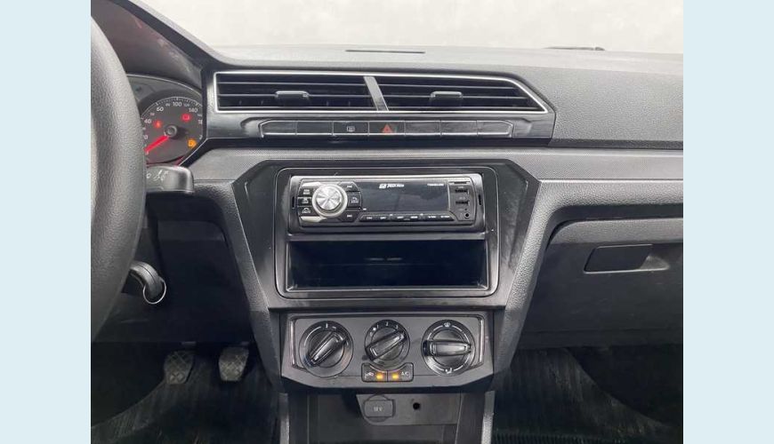 VOLKSWAGEN VOYAGE 1.6 FLEX MANUAL 4P - PRETO - 2022 Foto 10 (Grande)
