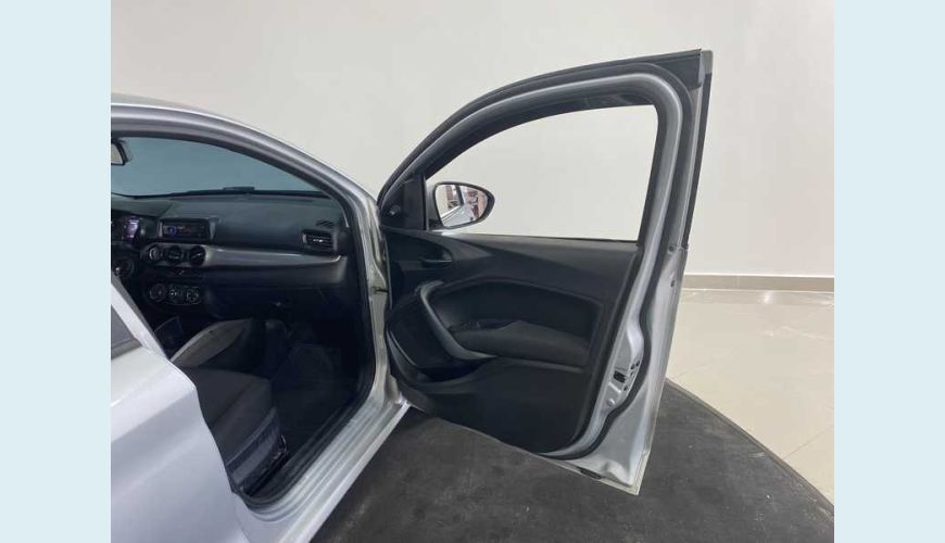 FIAT ARGO DRIVE 1.0 FLEX MANUAL 4P - PRATA - 2019 Foto 10 (Grande)