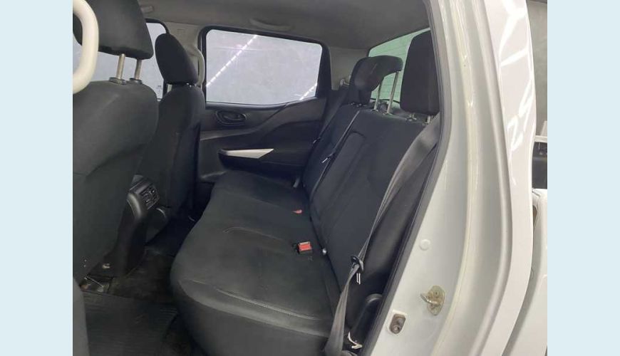 NISSAN FRONTIER CD S 2.3 TD DIESEL MANUAL 2P - BRANCO - 2021 Foto 10 (Grande)