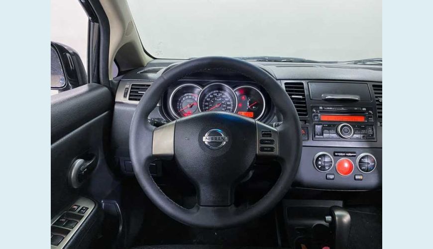 NISSAN TIIDA SL 1.8 FLEX AUT. 4P - PRETO - 2012 Foto 10 (Grande)