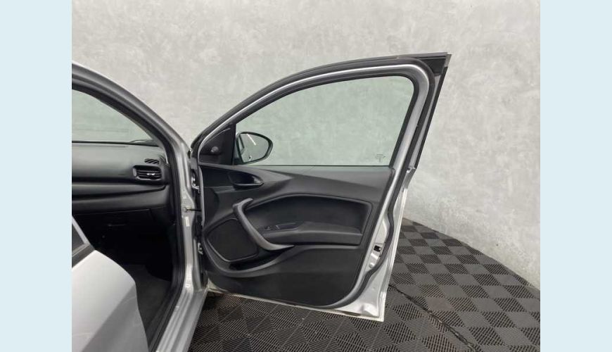 FIAT CRONOS 1.3 FLEX MANUAL 4P - PRATA - 2022 Foto 10 (Grande)