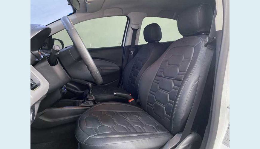 CHEVROLET PRISMA JOY SPE/4 1.0 FLEX MANUAL 4P - BRANCO - 2019 Foto 10 (Grande)