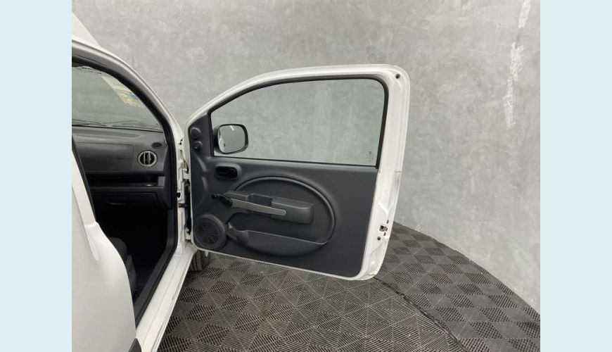 FIAT FIORINO WORKING 1.4 FLEX MANUAL - BRANCO - 2021 Foto 10 (Grande)