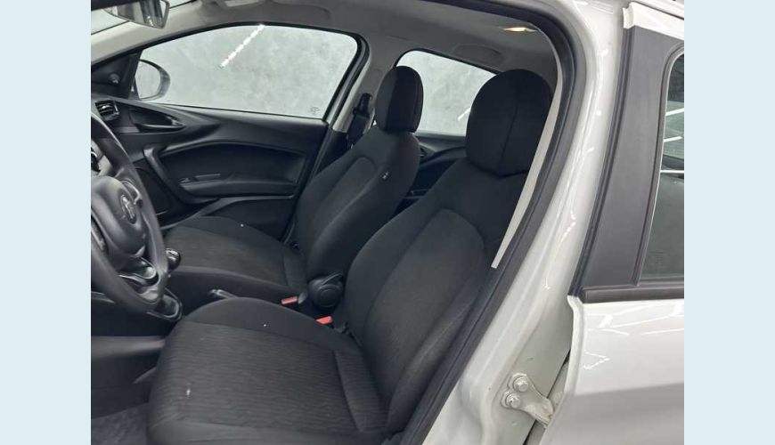 FIAT CRONOS 1.3 FLEX MANUAL 4P - BRANCO - 2022 Foto 10 (Grande)