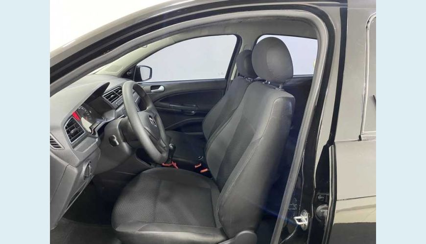 VOLKSWAGEN GOL TRENDLINE 1.0 MPI 12V FLEX MANUAL 4P - PRETO - 2018 Foto 10 (Grande)