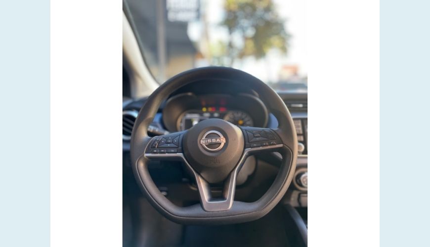 NISSAN VERSA FLEX AUT. 4P - PRATA - 2025 Foto 10 (Grande)