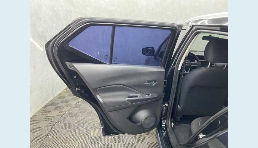 NISSAN KICKS SENSE 1.6 FLEX MANUAL 4P - PRETO - 2022 Foto 10 (Grande)