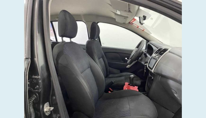 RENAULT RENAULT SANDERO AUTHENTIQUE HII-POWER 1.0 16V FLEX MANUAL 4P - PRETO - 2015 Foto 10 (Grande)