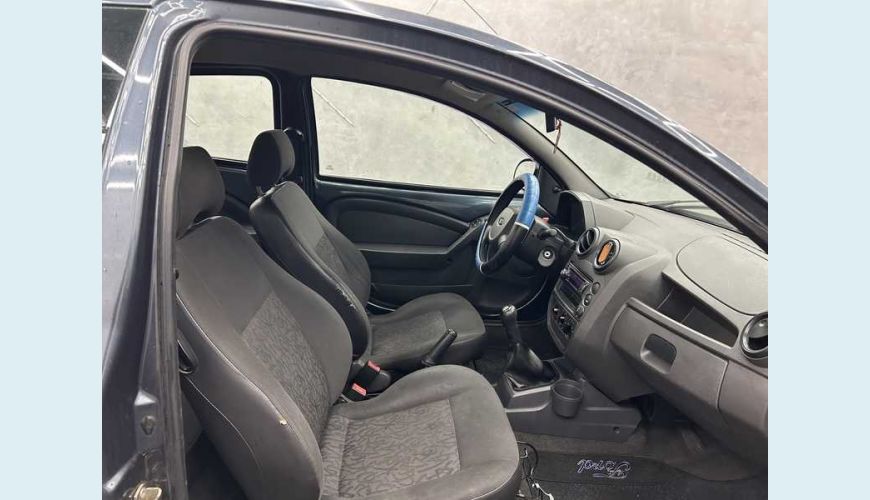FORD KA 1.0 FLEX MANUAL 3P - CINZA - 2011 Foto 10 (Grande)