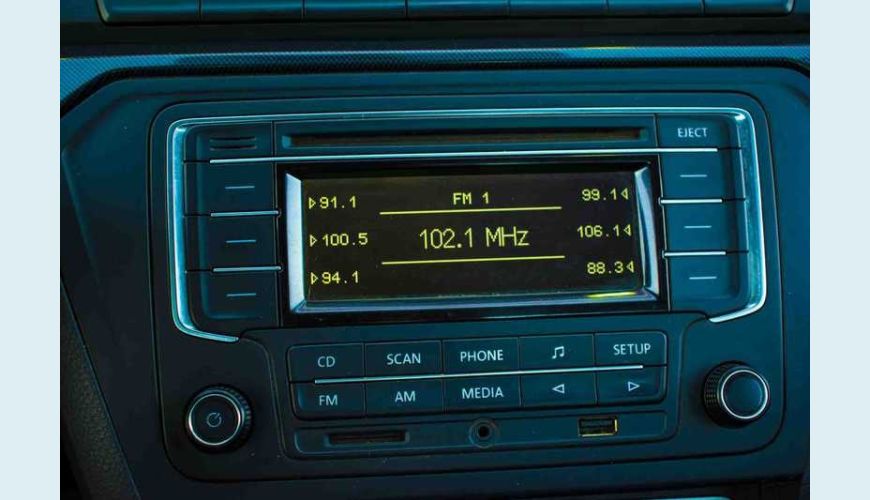 VOLKSWAGEN SAVEIRO ROBUST 1.6 MSI FLEX MANUAL 2P - BRANCO - 2018 Foto 10 (Grande)