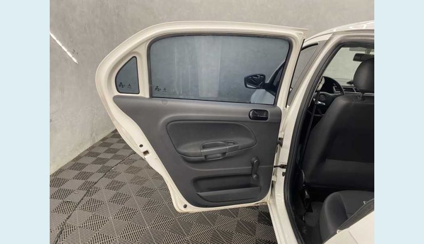 VOLKSWAGEN GOL 1.0 12V FLEX MANUAL 4P - BRANCO - 2022 Foto 10 (Grande)