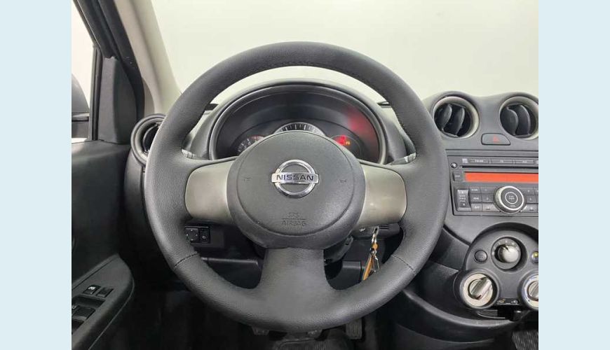 NISSAN MARCH S 1.6 16V FLEX MANUAL 4P - CINZA - 2013 Foto 10 (Grande)