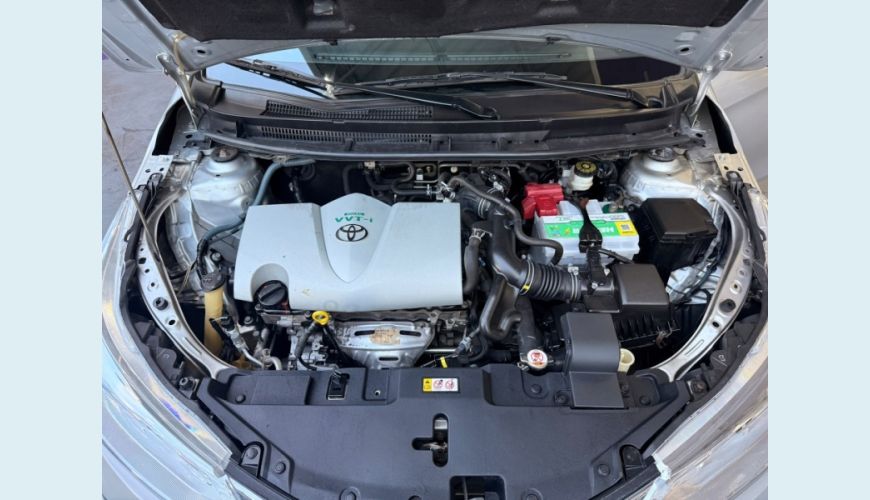 TOYOTA TOYOTA YARIS FLEX MANUAL 4P - PRATA - 2021 Foto 10 (Grande)
