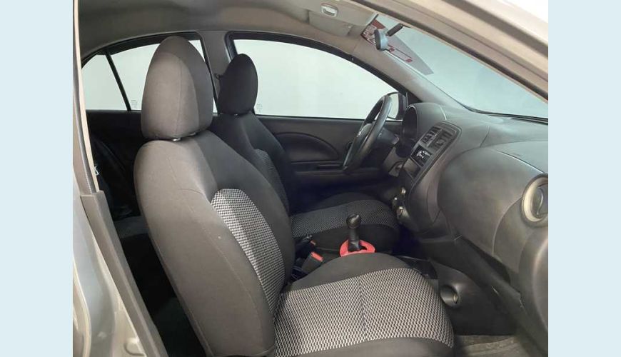 NISSAN MARCH 1.0 12V FLEX MANUAL 4P - CINZA - 2019 Foto 10 (Grande)